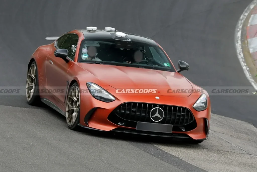Mercedes-AMG тестирует беспилотный суперкар на Нюрбургринге