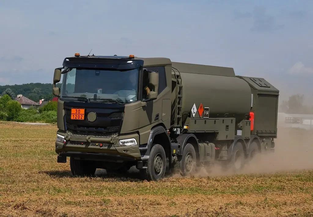 Презентован армейский грузовик Tatra Phoenix третьего поколения