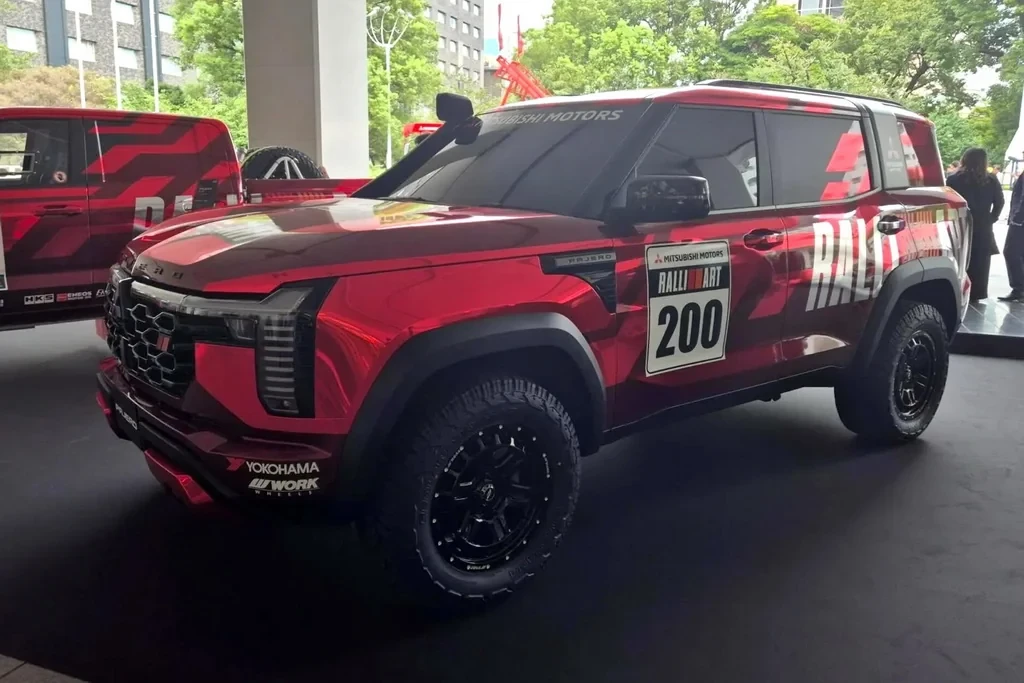 Mitsubishi показала концепт Pajero Rally