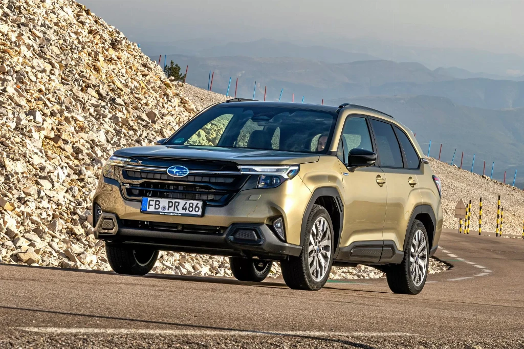 Далі – електромобілі: Subaru прощається з “опозитниками” у Європі